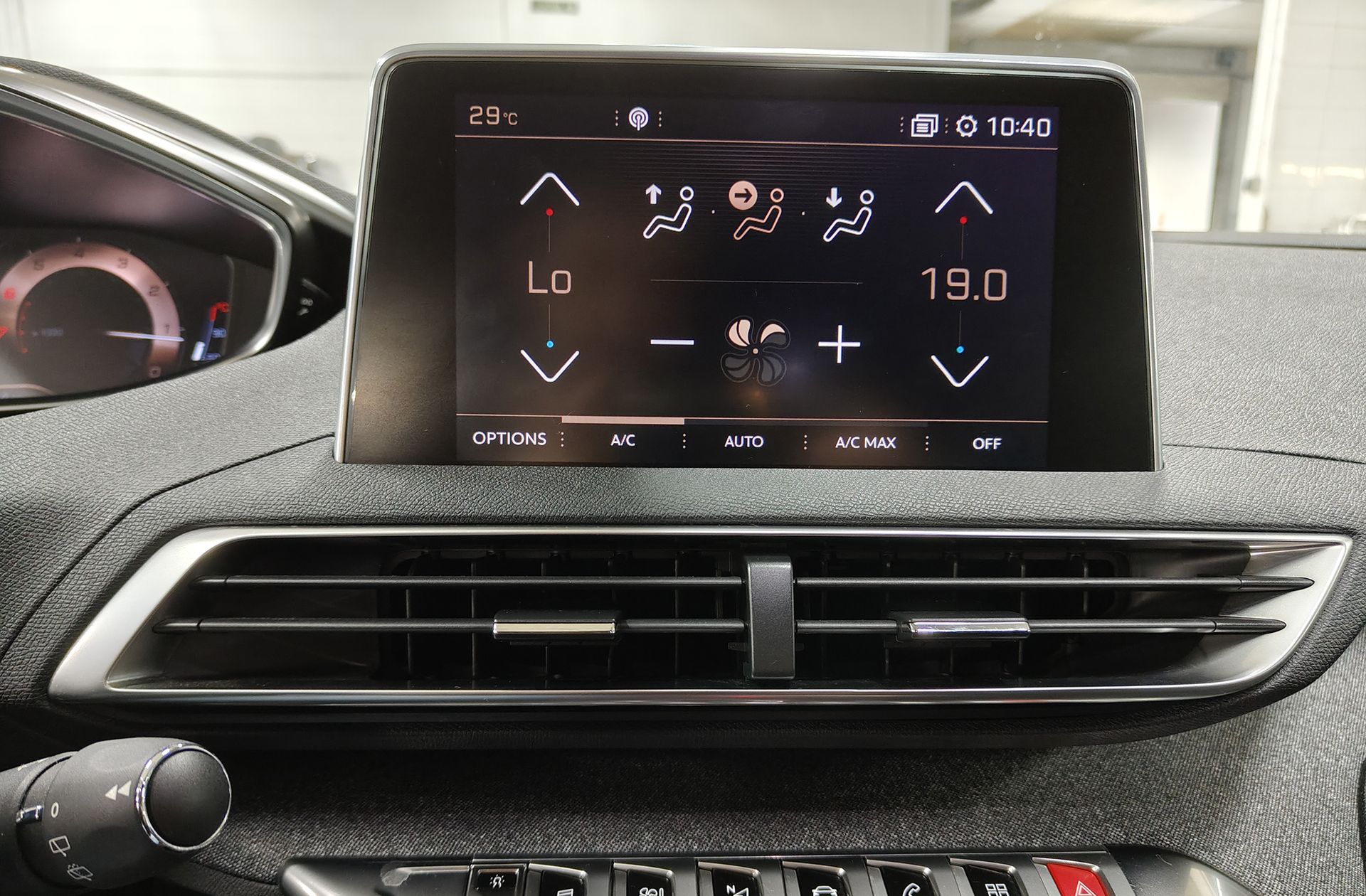 Peugeot 3008 BlueHDi 180 GT Line EAT8 - foto 34