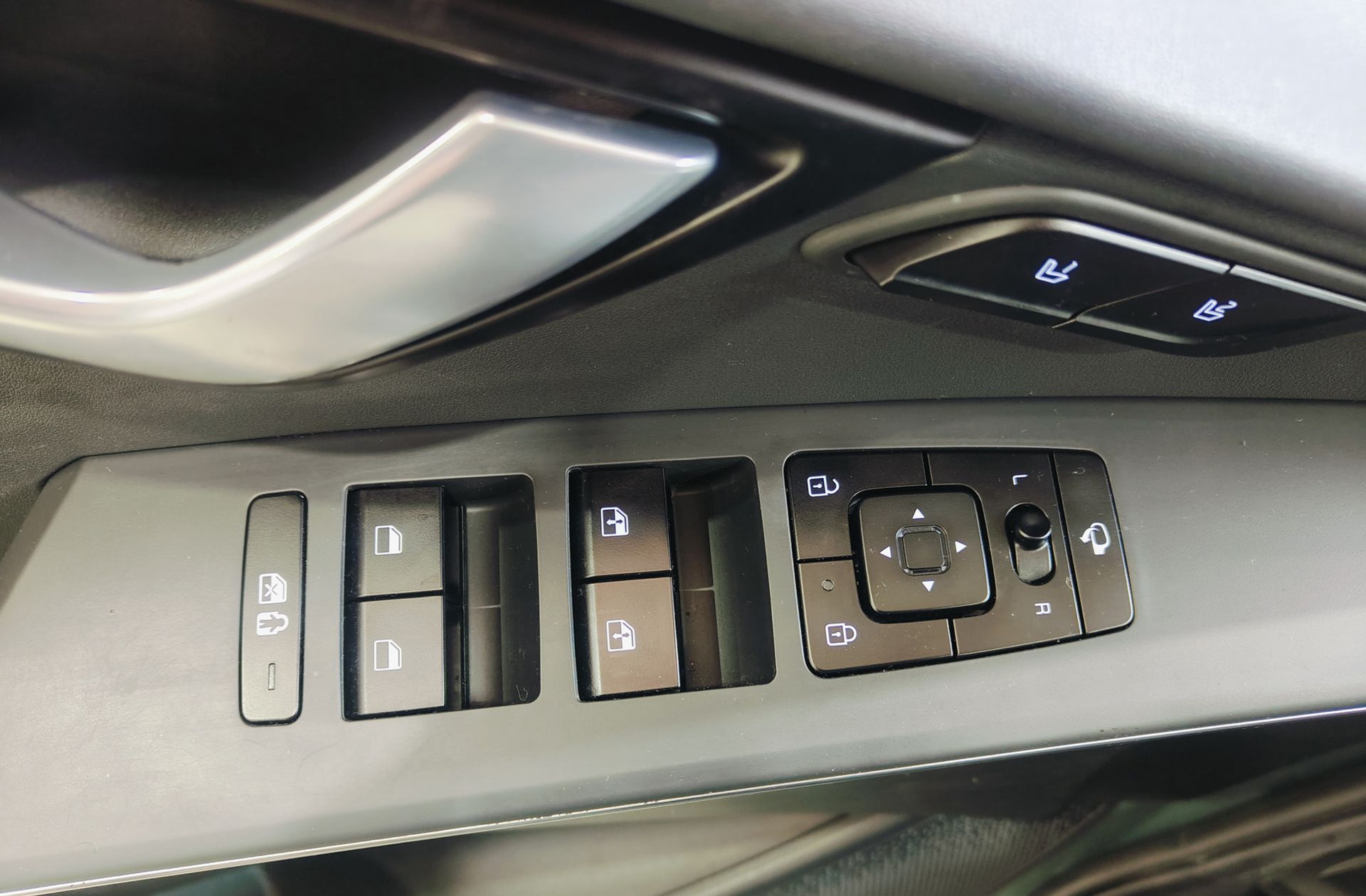 Kia Niro 1.6 GDi PHEV Emotion - foto 38