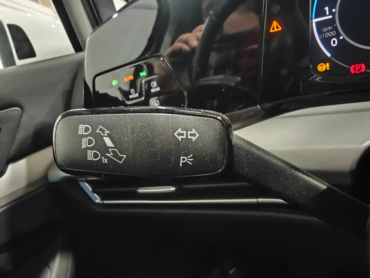 Foto Volkswagen Golf Volkswagen Golf Life 2.0 TDI (115 CV)