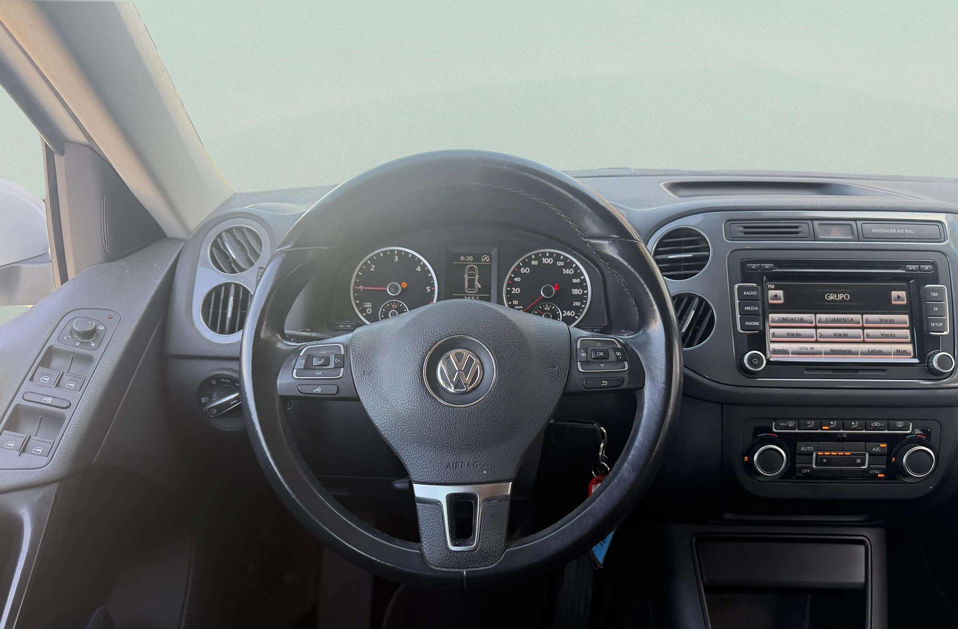 Volkswagen Tiguan 2.0 TDI Sport Style - foto 19