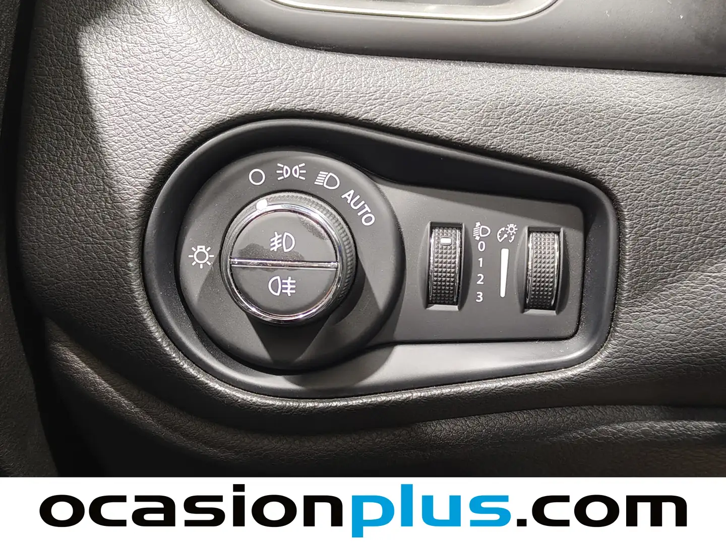 Foto Jeep Renegade Jeep Renegade 1.3G 80 Aniversario 4x2 DCT (150 CV)