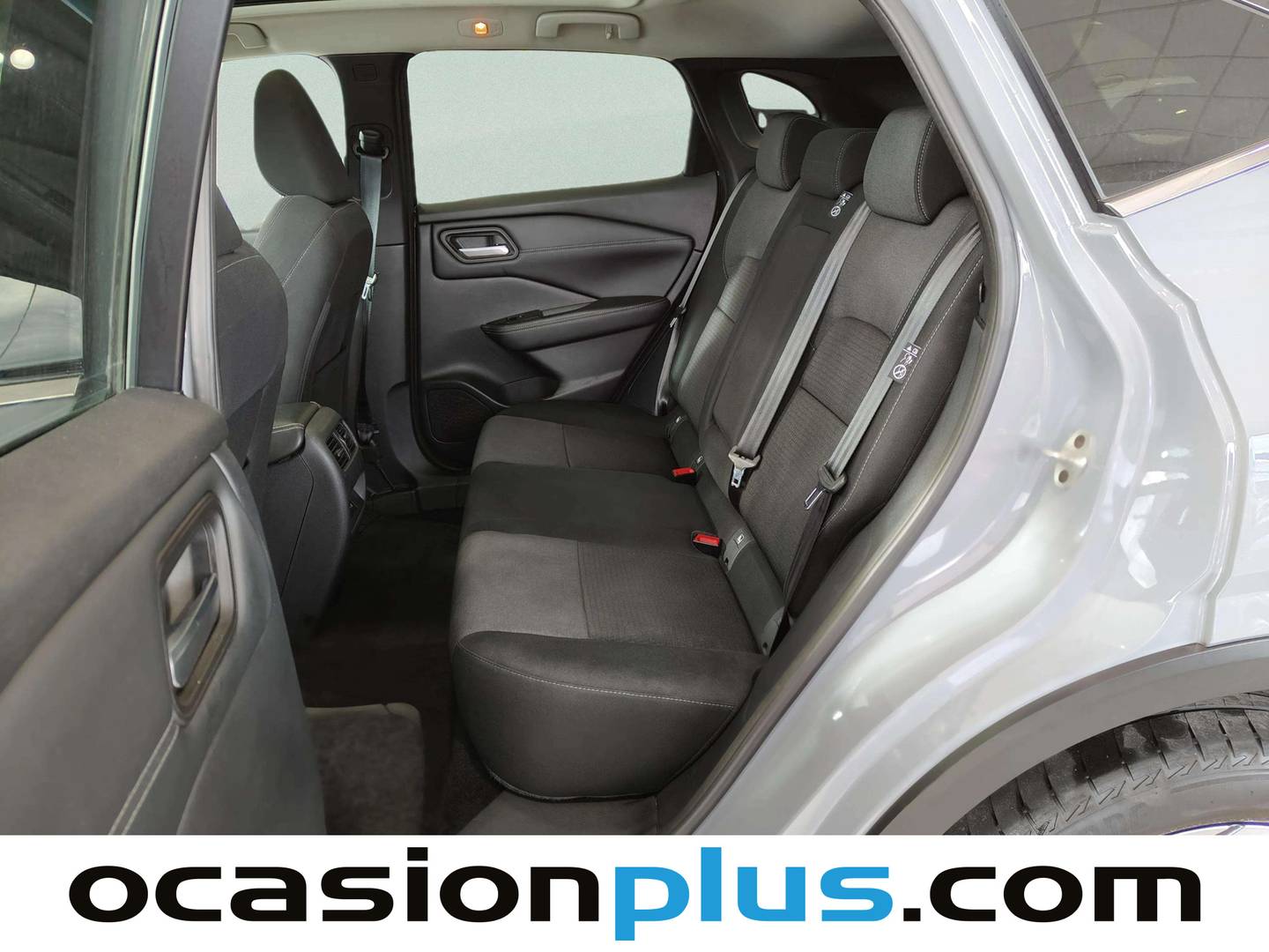 Foto asientos traseros Nissan QASHQAI Nissan Qashqai DIG-T 140 mHEV N-Connecta 4x2 (140 CV)