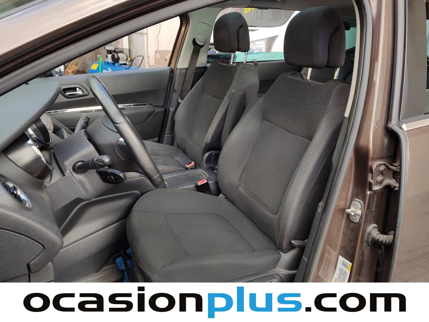 Foto asientos delanteros Peugeot 5008 Peugeot 5008 2.0 HDI Allure FAP (150 CV) 7 Plazas