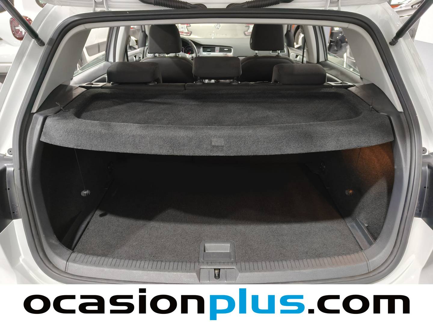 Foto Volkswagen Golf Volkswagen Golf Business 1.6 TDI BMT (110 CV)