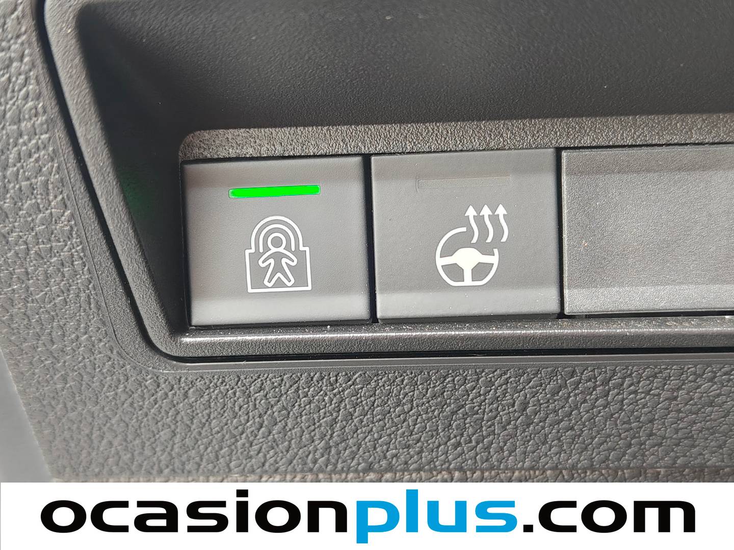 Extras y acabados del Citroën Berlingo Citroën Berlingo BlueHDi 100 S&S Plus Talla M (102 CV)
