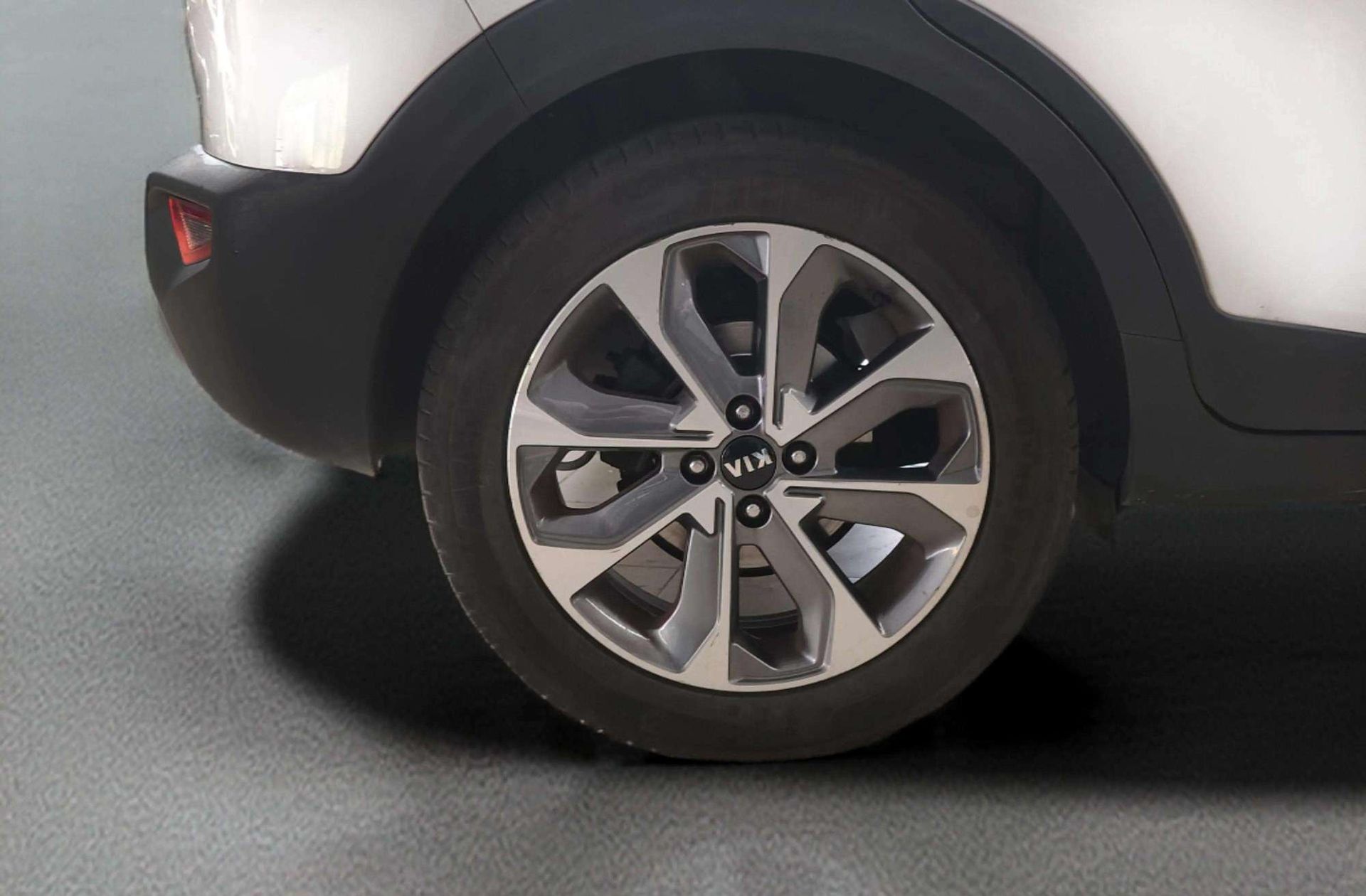 Kia Stonic 1.6 CRDi VGT Concept - foto 32