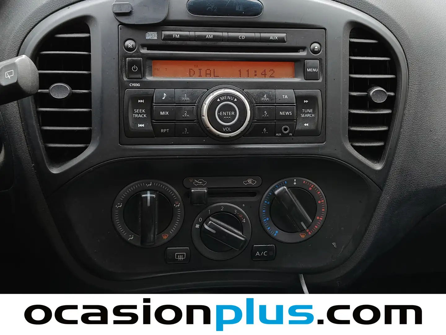 Foto Nissan JUKE Nissan Juke 1.6 Visia 4x2 (94 CV)