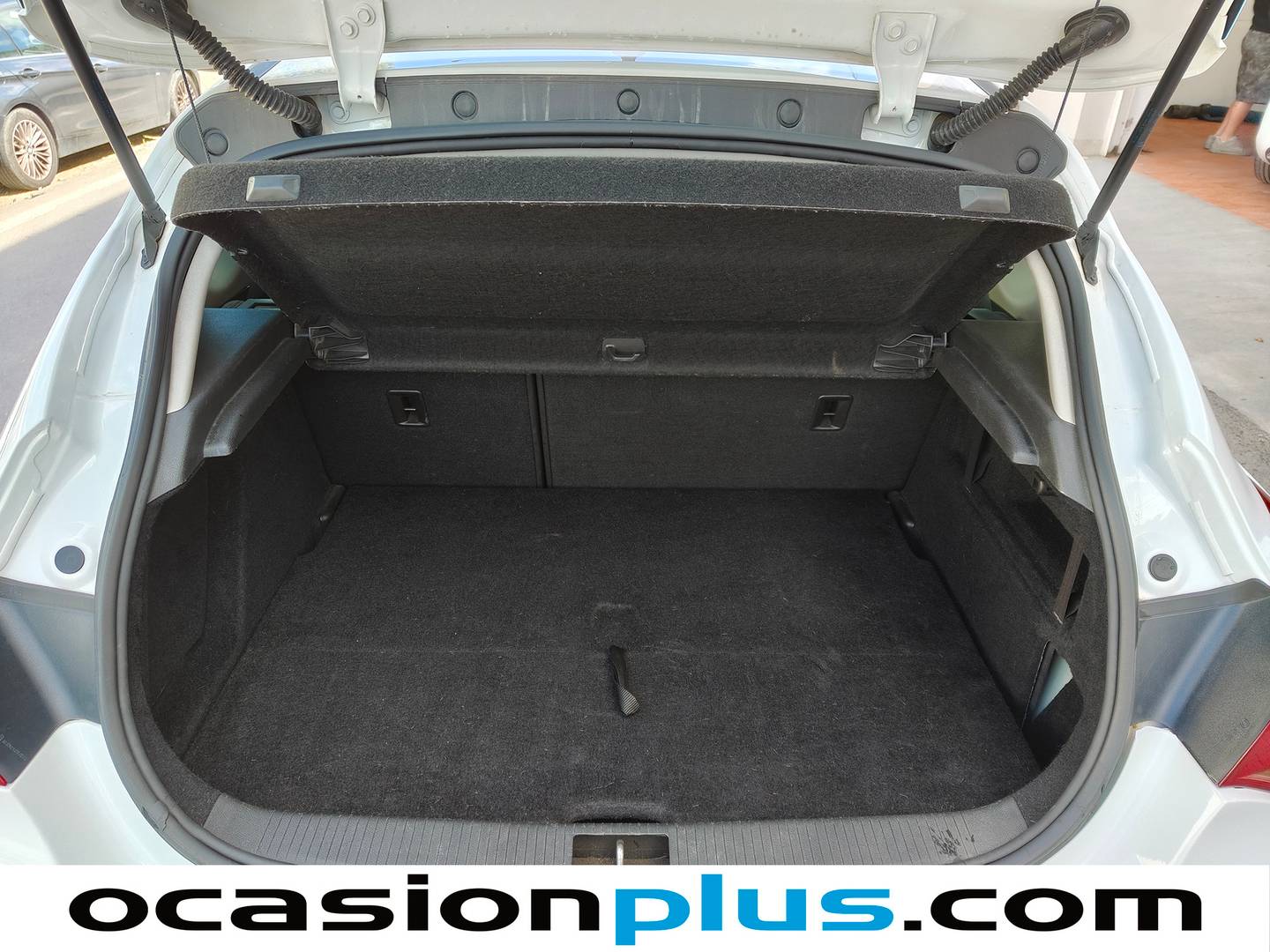 Fotos maletero Opel Astra Opel Astra 1.7 CDTI Enjoy (125 CV)