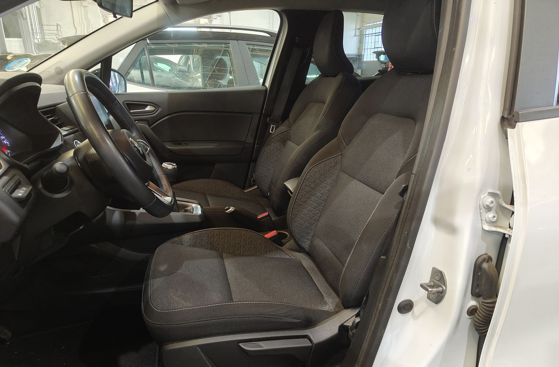Mitsubishi ASX 130T MHEV Motion - foto 10