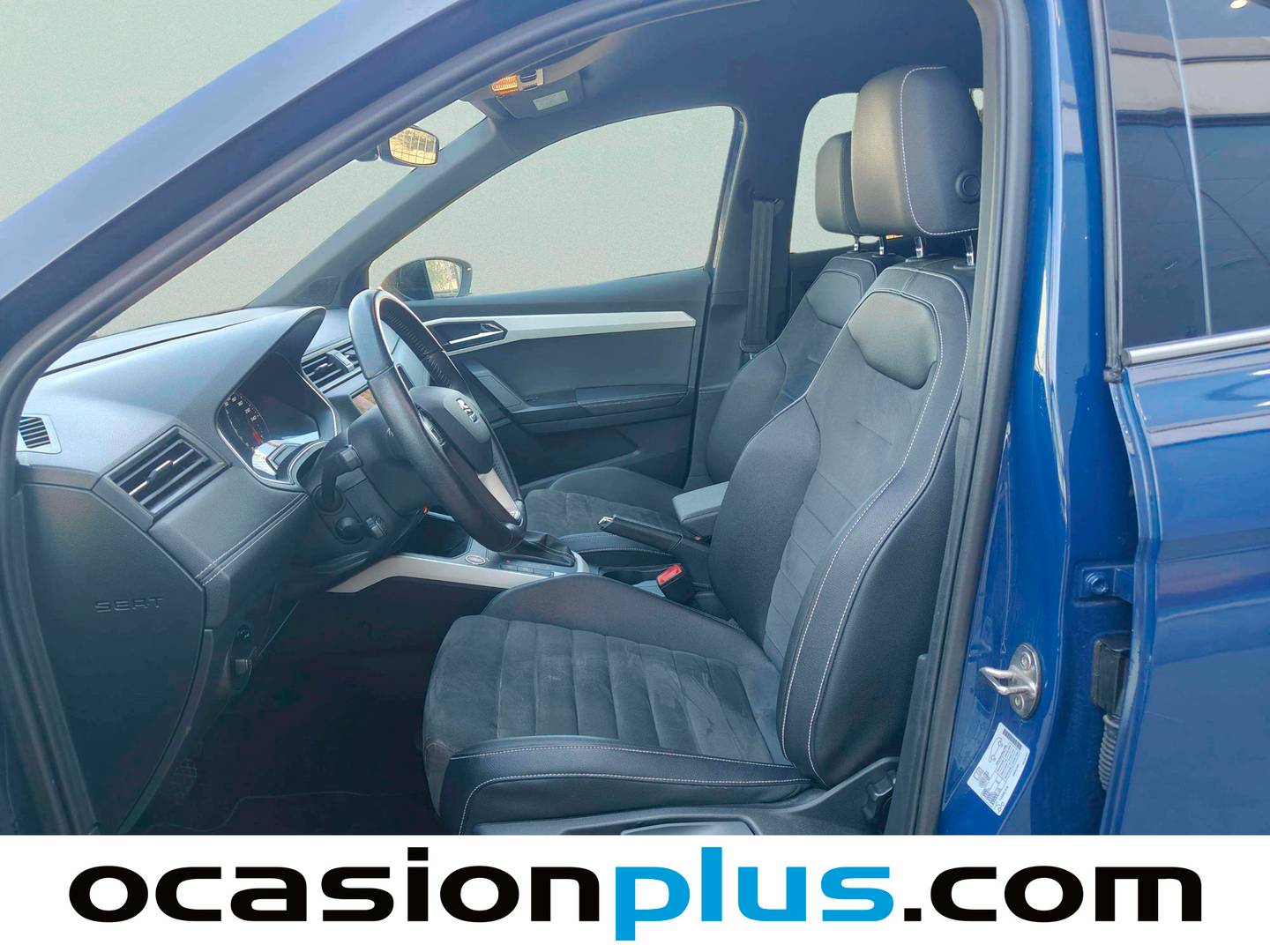 Foto asientos delanteros Seat Arona Seat Arona 1.0 TSI Ecomotive S&S Xcellence Edition DSG (115 CV)