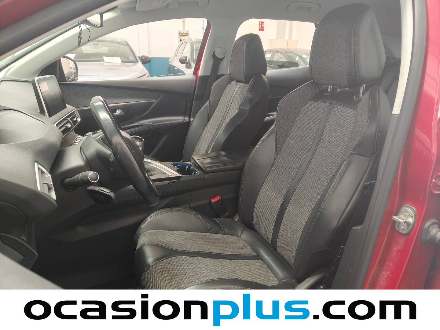 Foto asientos delanteros Peugeot 3008 Peugeot 3008 BlueHDI 130 S&S Allure (130 CV)