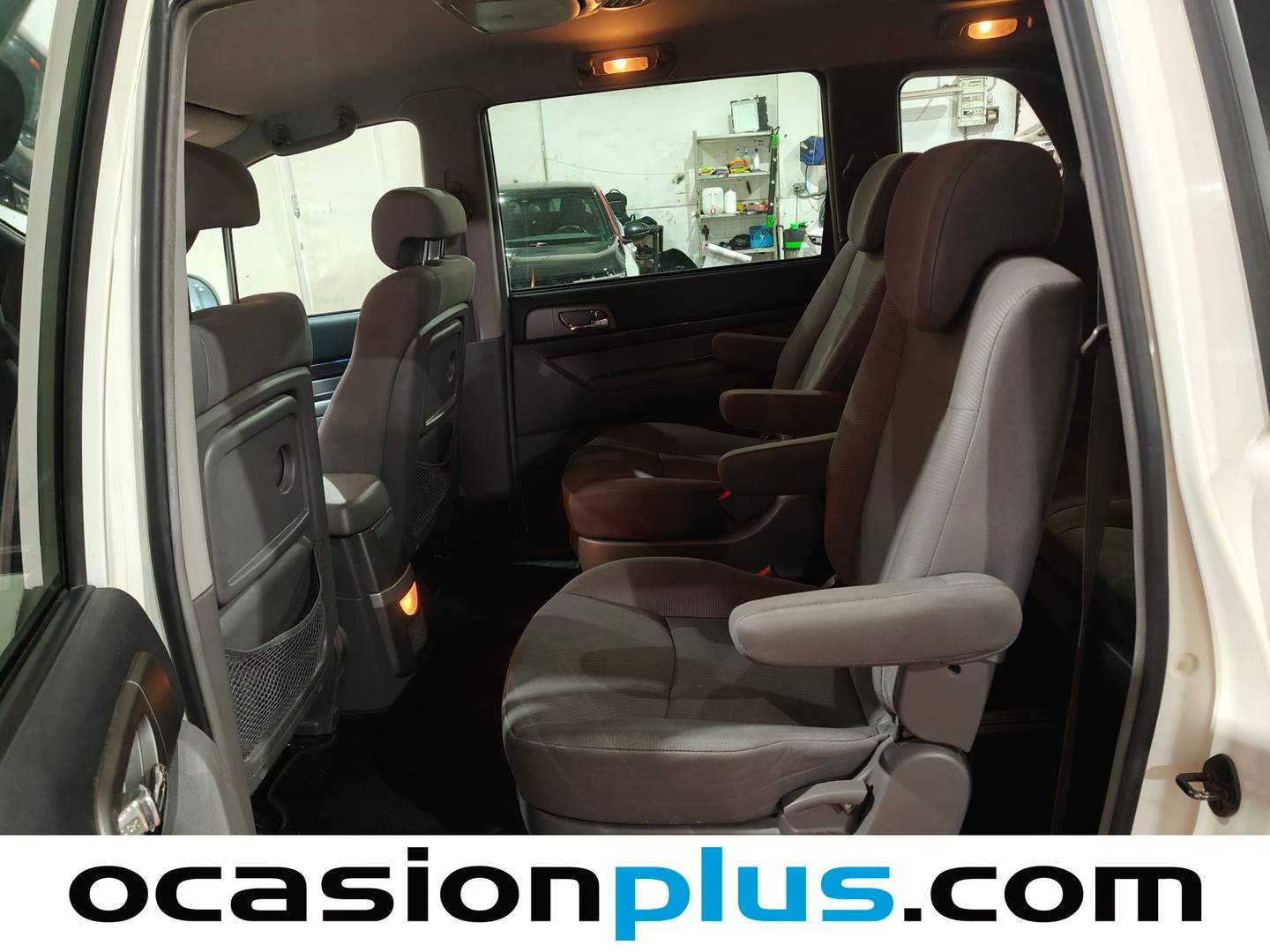 Foto asientos traseros SsangYong Rodius SsangYong Rodius 2.0 e-Xdi Premium (155 CV)