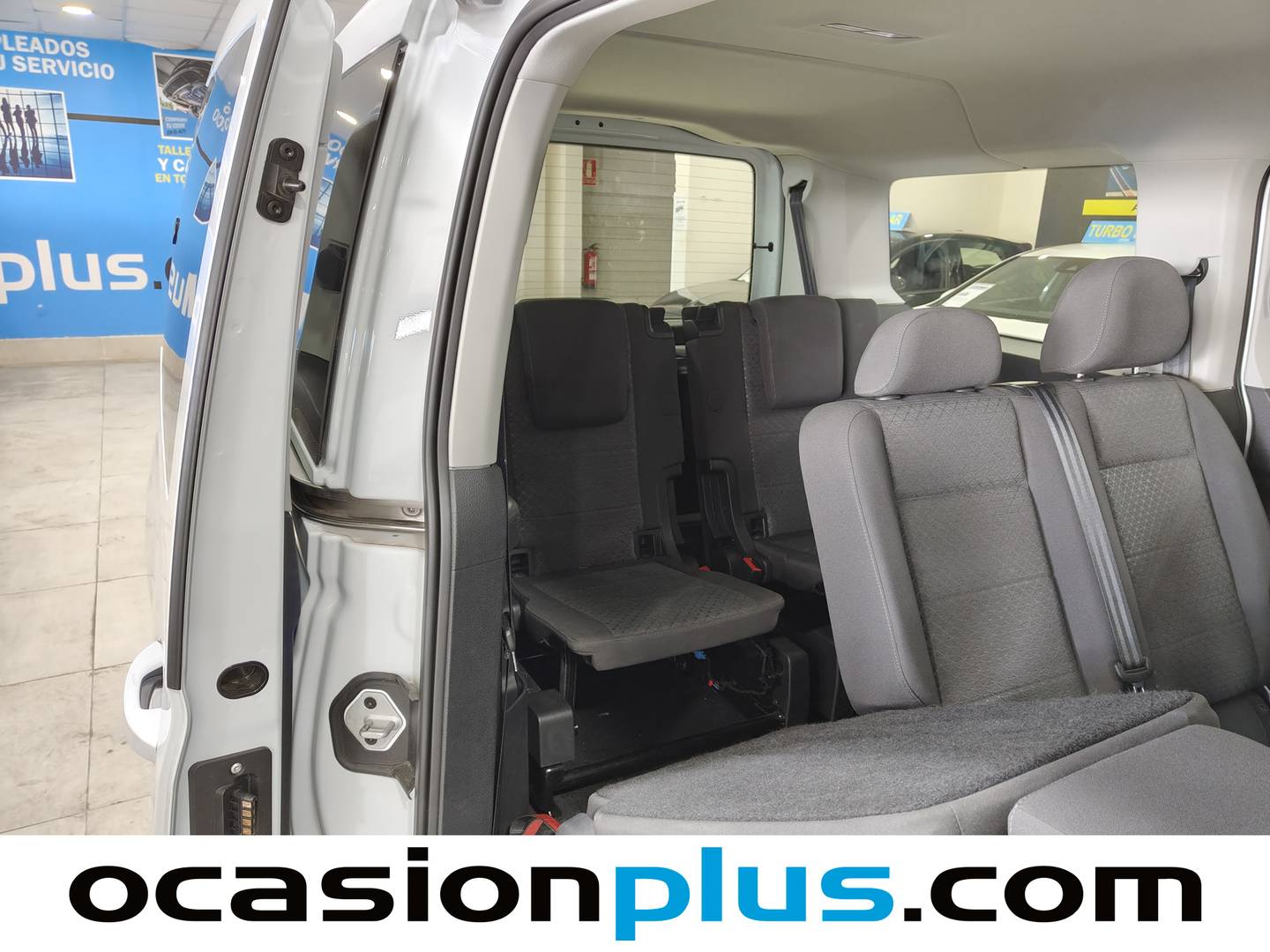 Foto Ford Grand Tourneo Connect Ford Grand Tourneo Connect 2.0 Ecoblue Titanium Auto (122 CV)  7 PLAZAS