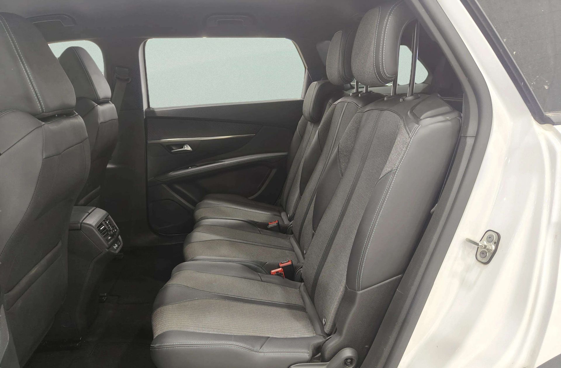 Peugeot 5008 PureTech 130 Allure Pack 7 plazas - foto 14