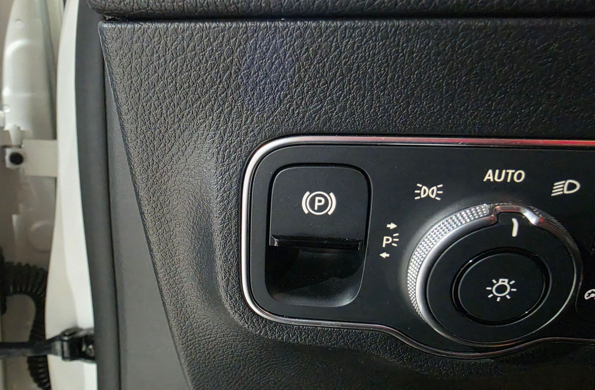 Mercedes-Benz GLA 200 D - foto 37
