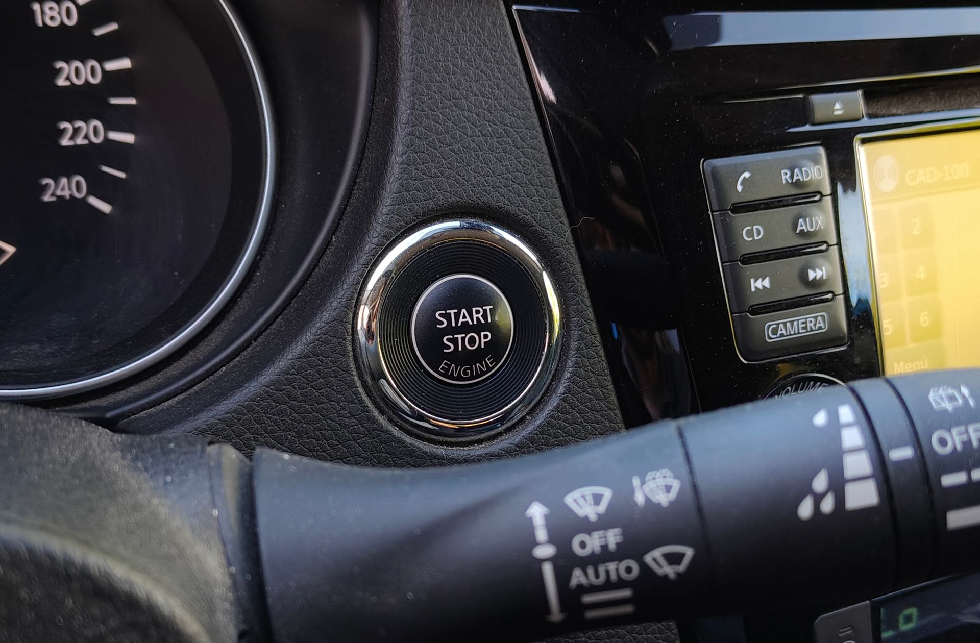 Nissan Qashqai DIG-T 163 N-Connecta 4x2 - foto 26