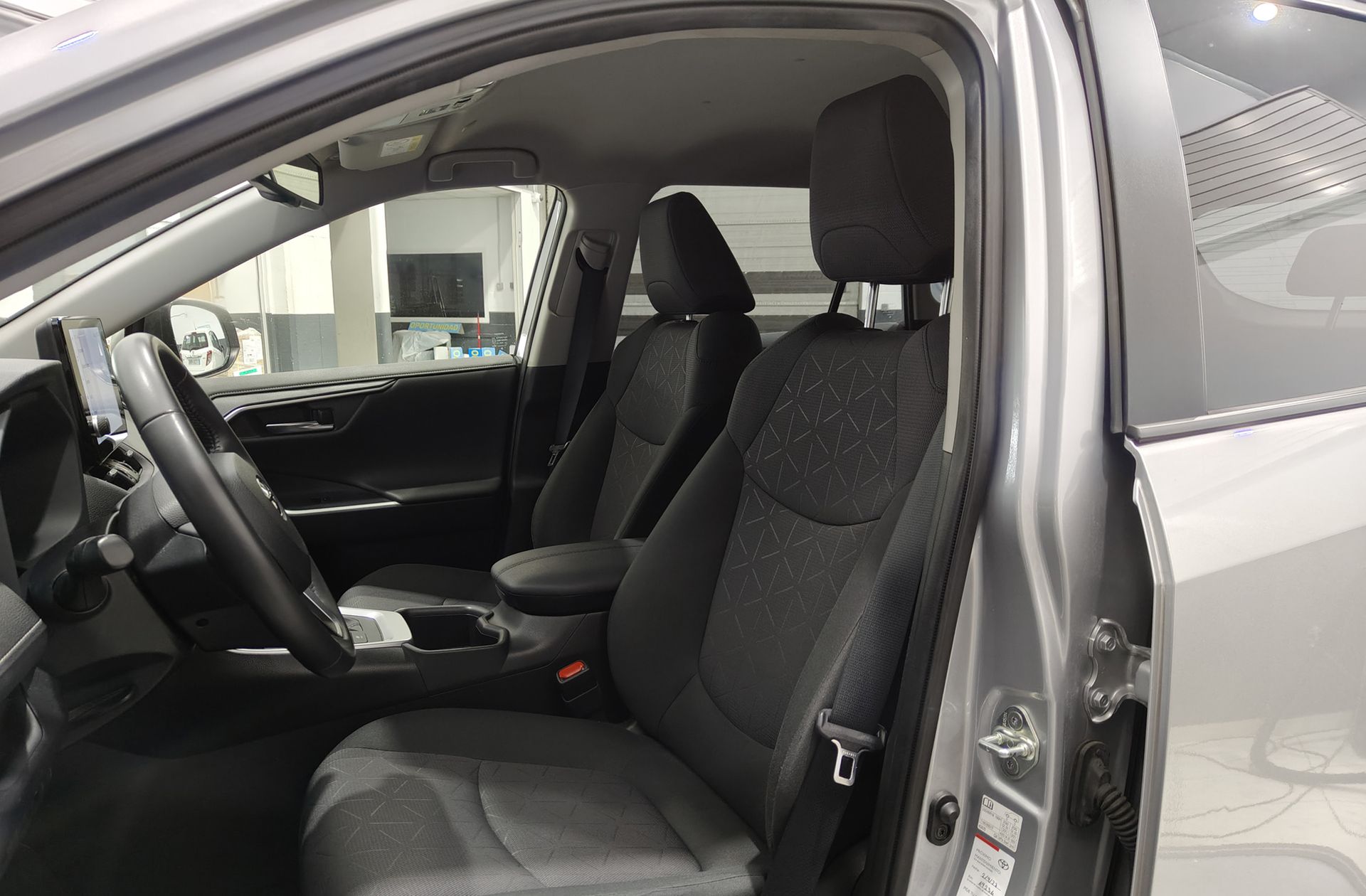 Toyota RAV4 2.5l hybrid Advance - foto 10