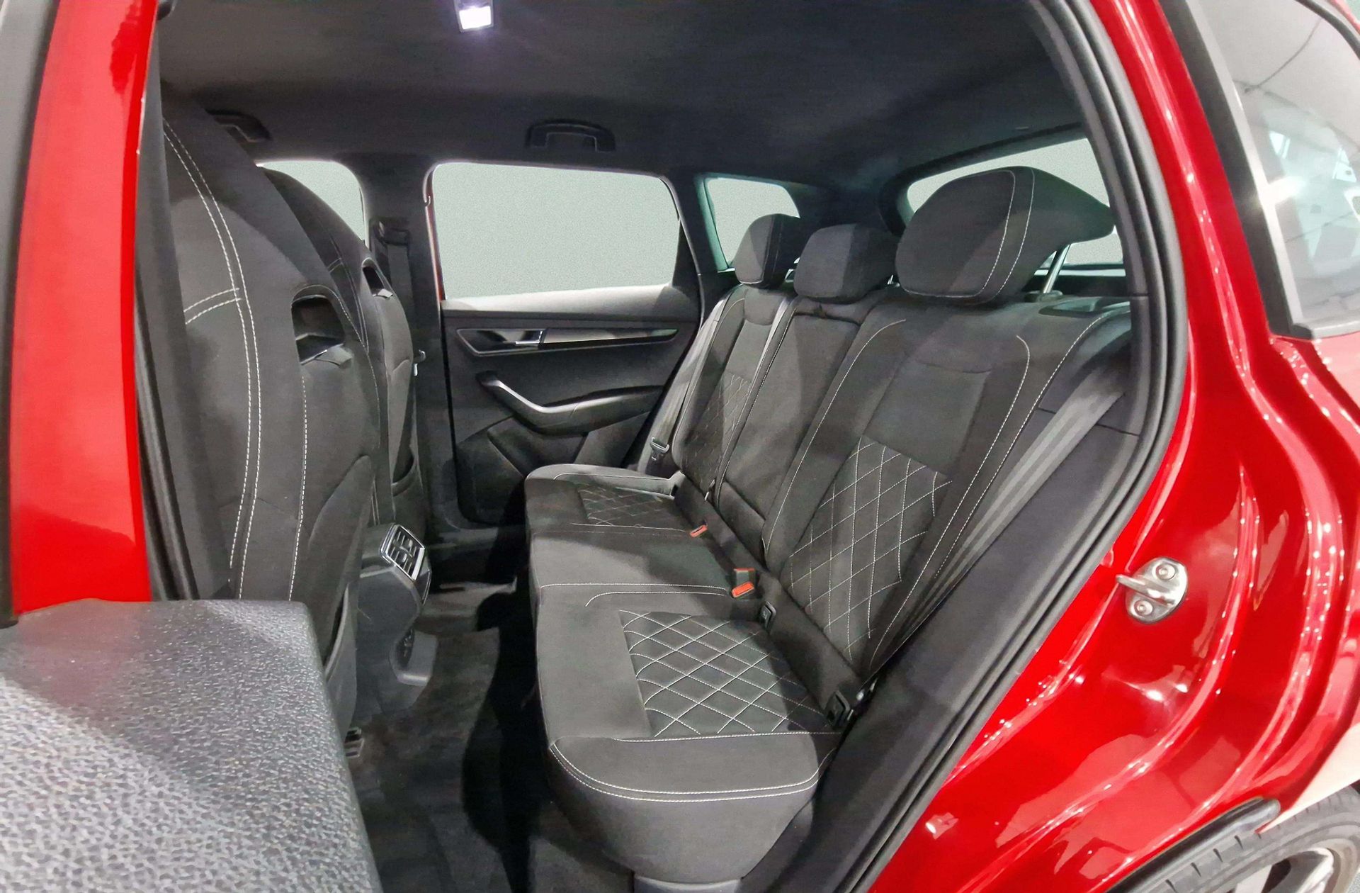 Škoda Karoq 1.5 TSI ACT Sportline DSG - foto 11