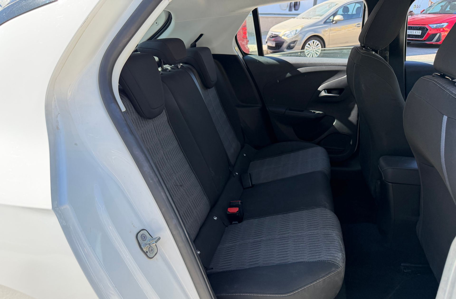 Opel Corsa 1.2 XEL Edition - foto 15