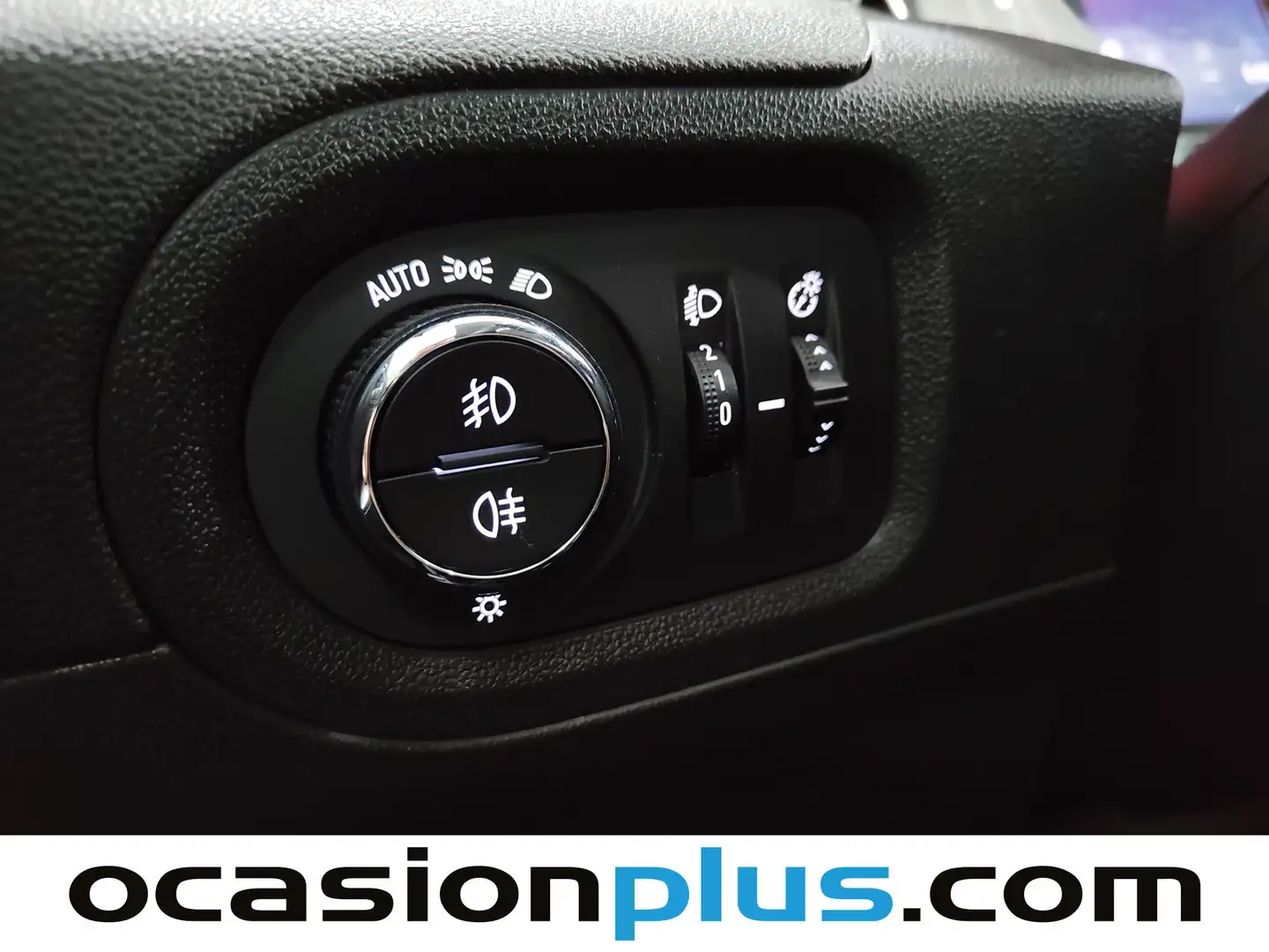 Foto Opel Grandland X Opel Grandland X 1.2 Turbo S&S Selective (130 CV)