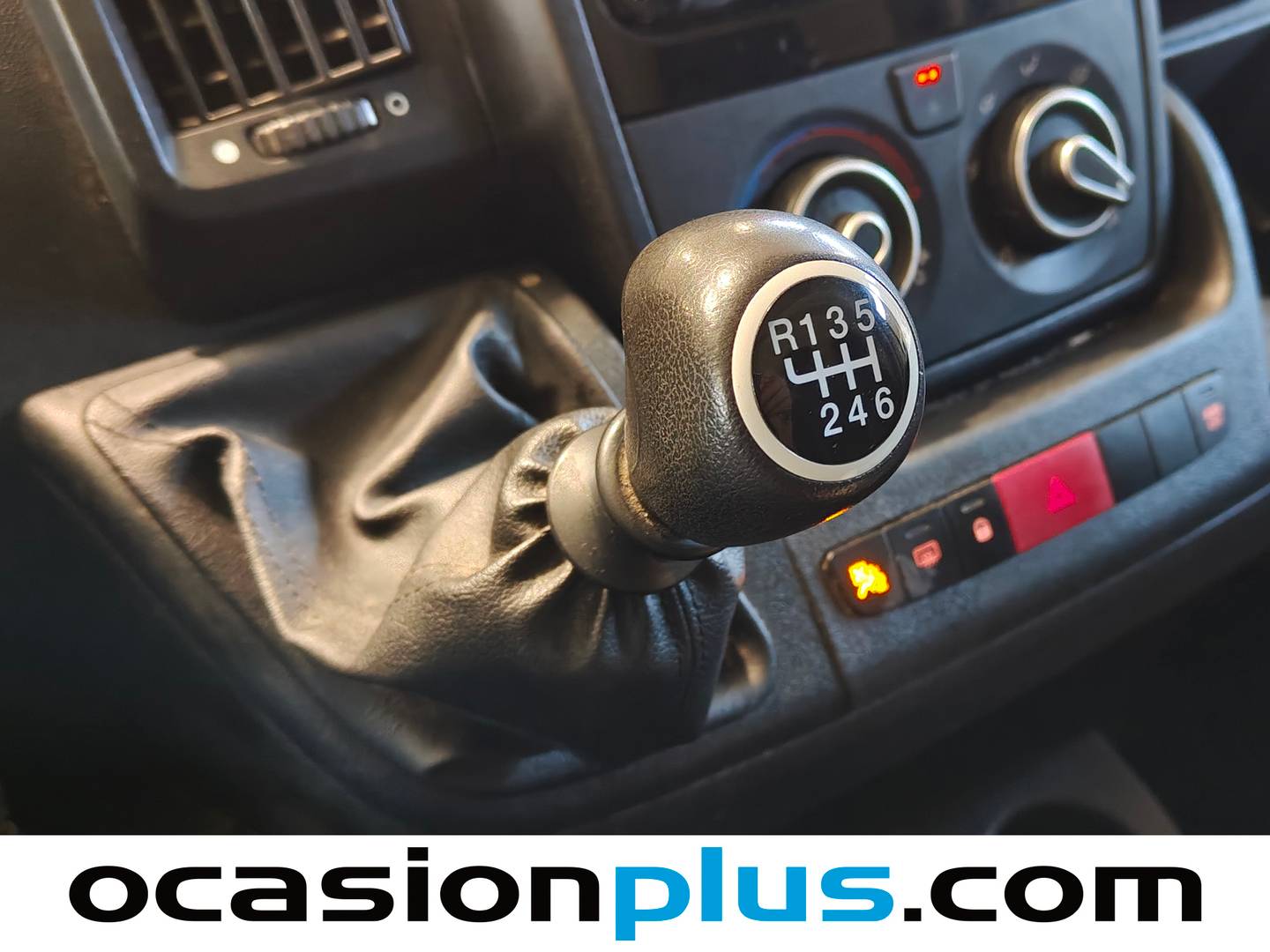 Peugeot Boxer Peugeot Boxer Furgon BlueHDi 140 S&S 335 L3H2 (140 CV) de segunda mano