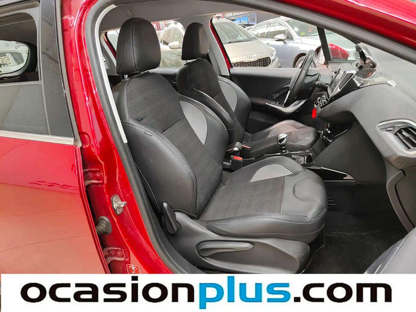 Foto Peugeot 2008 Peugeot 2008 BlueHDi 120 S&S Allure (120 CV)