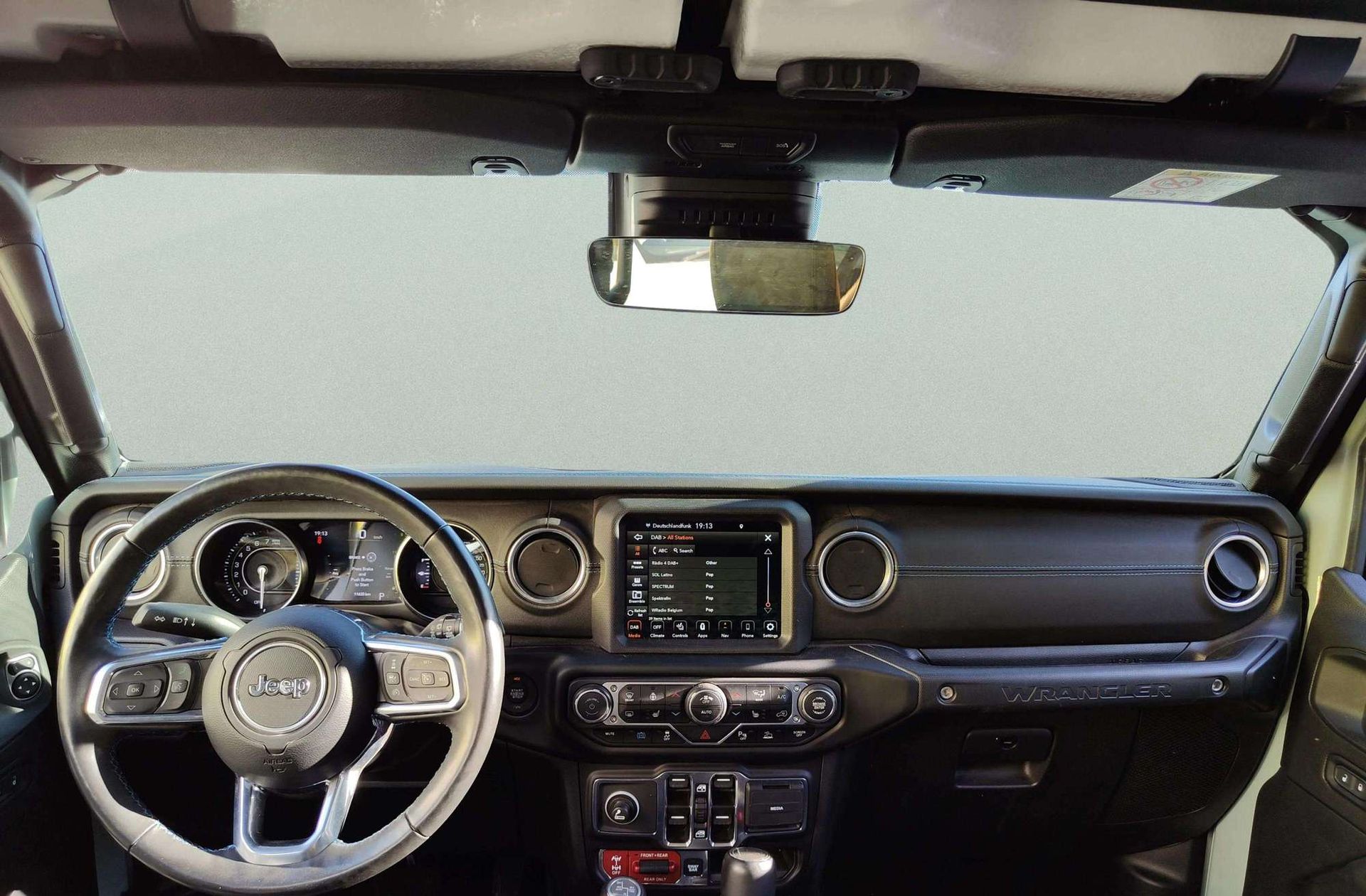 Jeep Wrangler 2.0 Rubicon 8ATX - foto 7