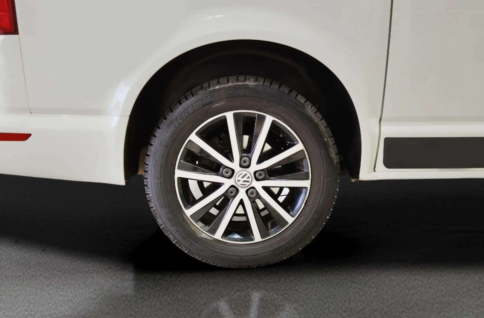 Volkswagen Multivan Outdoor Corto 2.0 TDI BMT DSG 7 plazas - foto 32