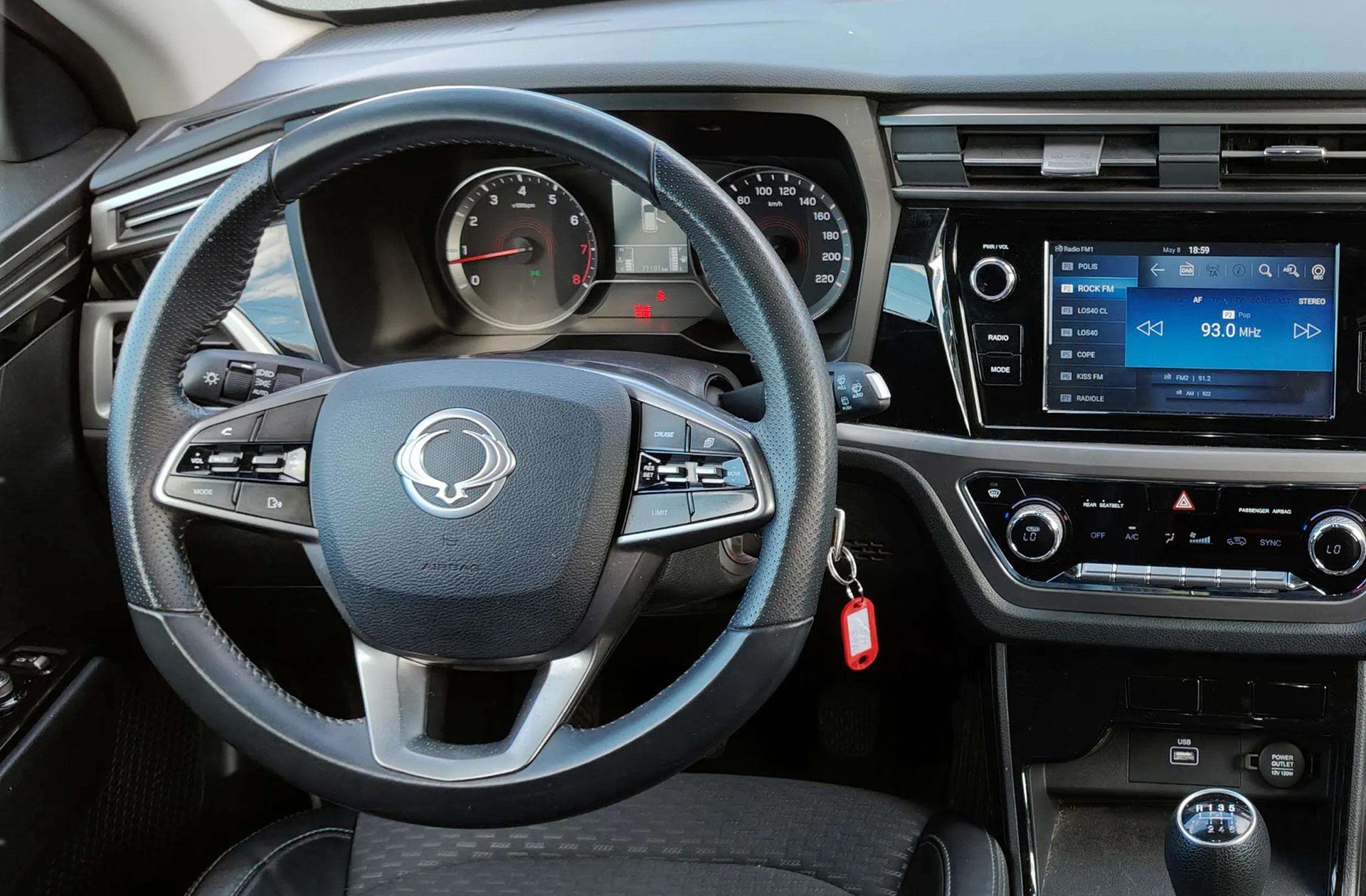 SsangYong Korando G15T Urban Plus - foto 24