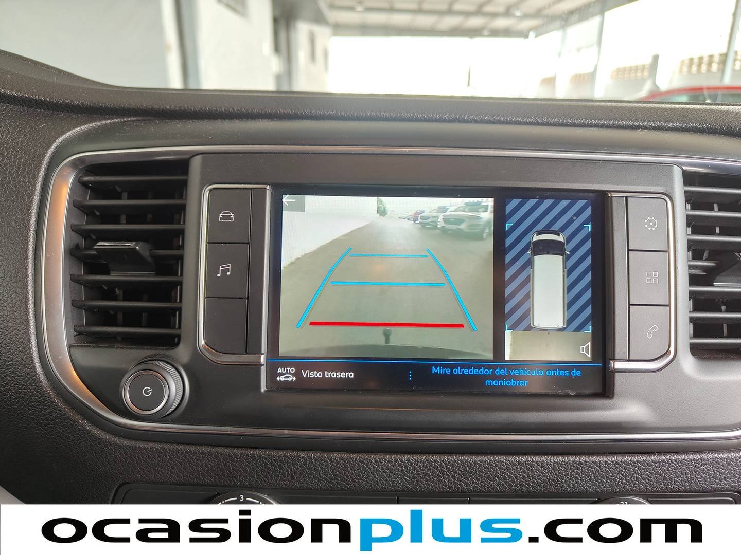 Extras del Peugeot Traveller Peugeot Traveller BlueHDi 120 Business Long (120 CV) 9 Plazas