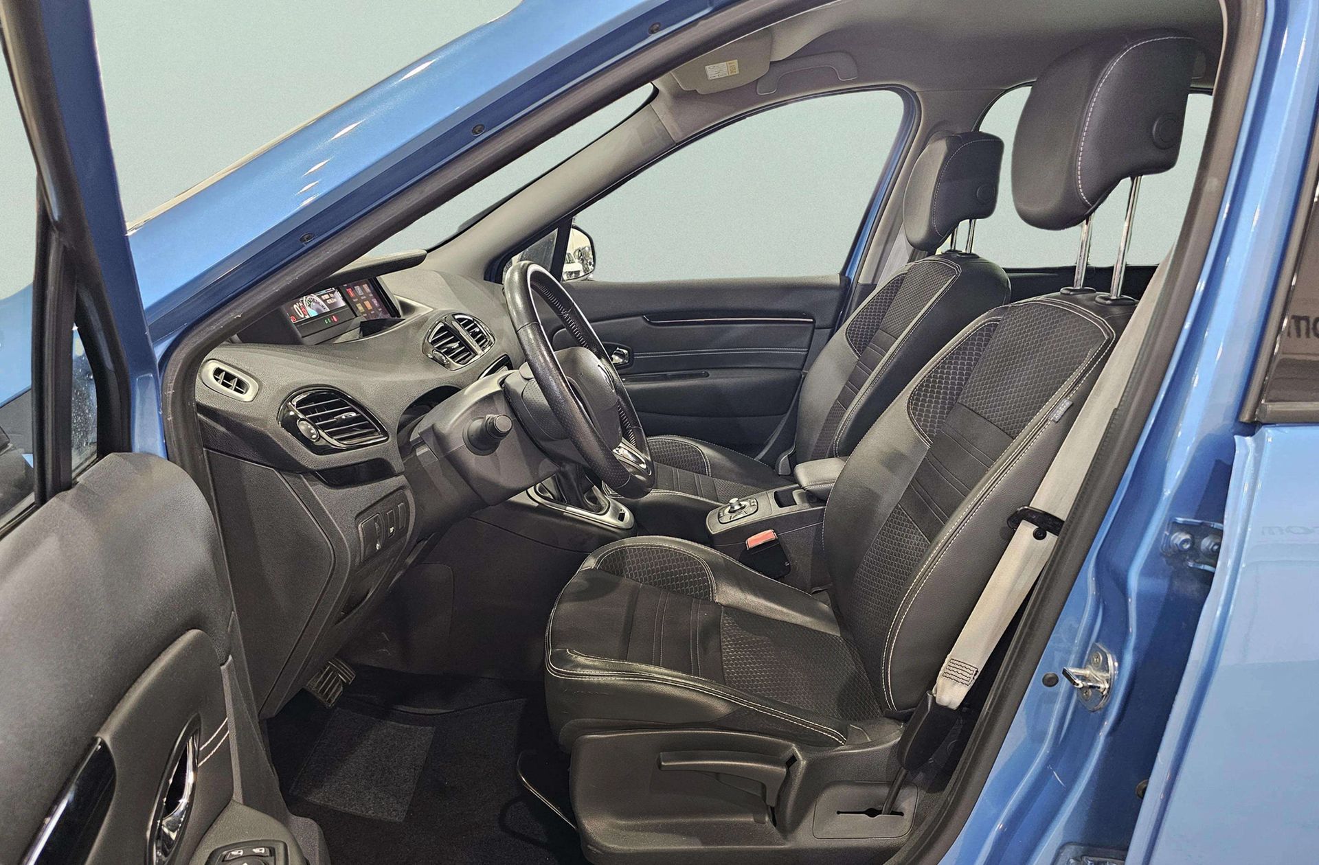 Renault Scénic dCi 110 Bose EDC Euro6 - foto 12
