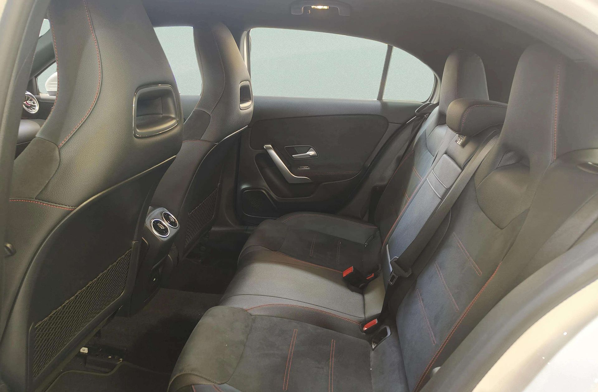 Mercedes-Benz Clase A 180 Pack AMG - foto 14