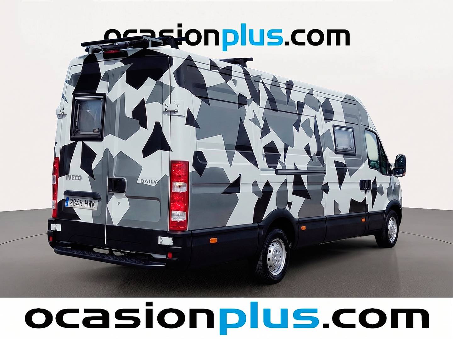 Foto trasera Iveco Daily Iveco Daily 35S 13 V 3950/H3 126 CV izquierda