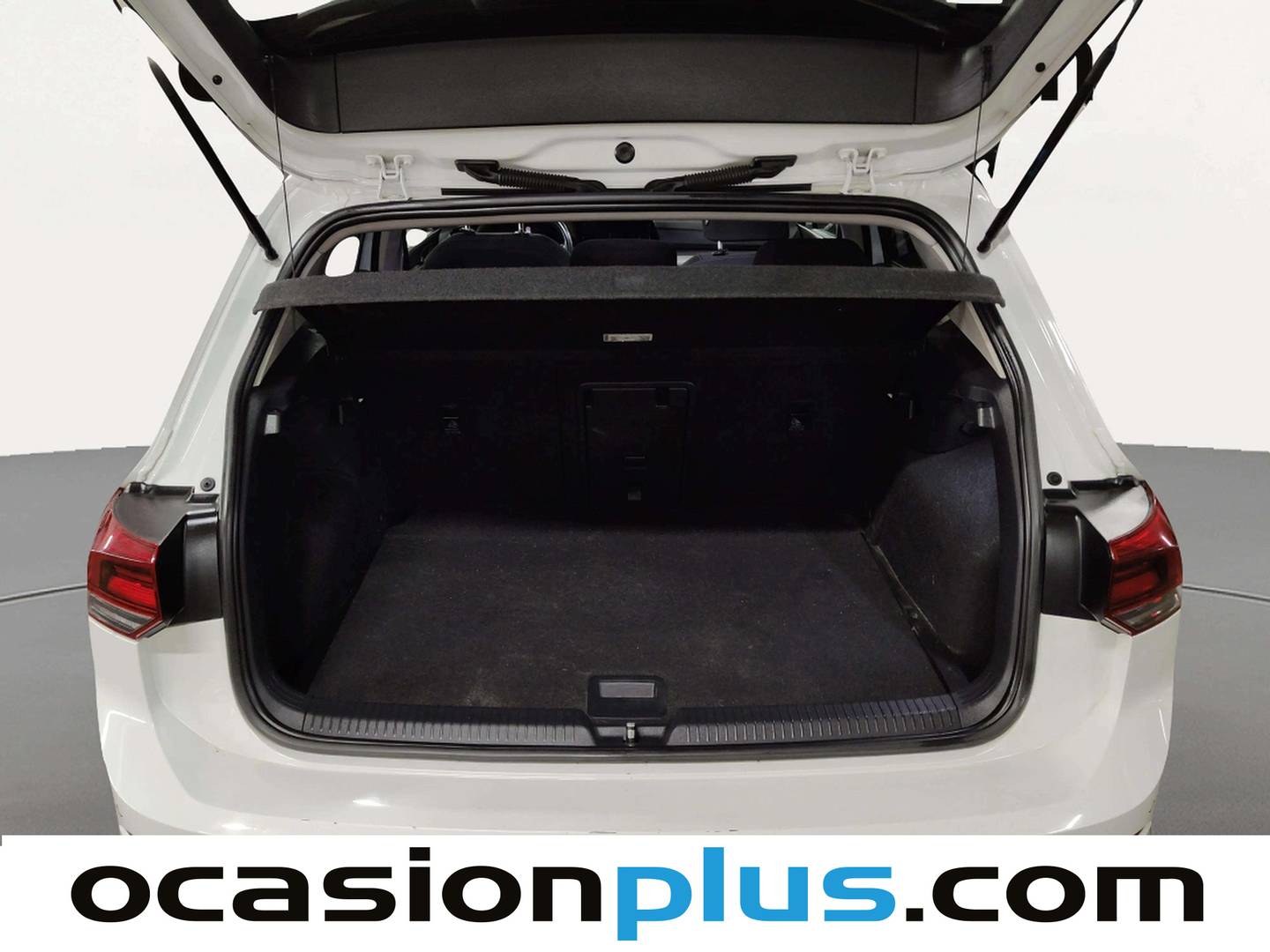 Fotos maletero Volkswagen Golf Volkswagen Golf Life 2.0 TDI (115 CV)