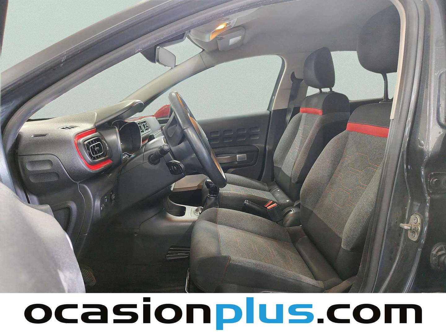 Foto asientos delanteros Citroën C3 Citroën C3 PureTech 82 Feel (83 CV)
