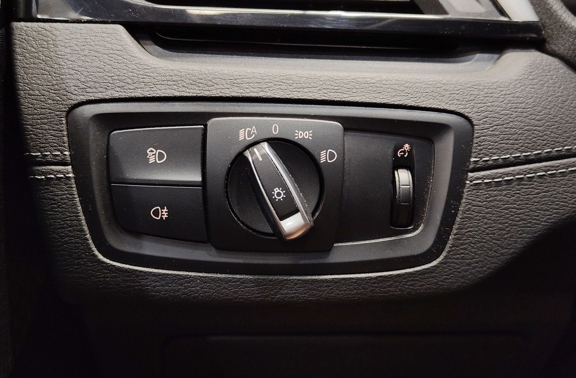 BMW X2 sDrive18d Business - foto 10