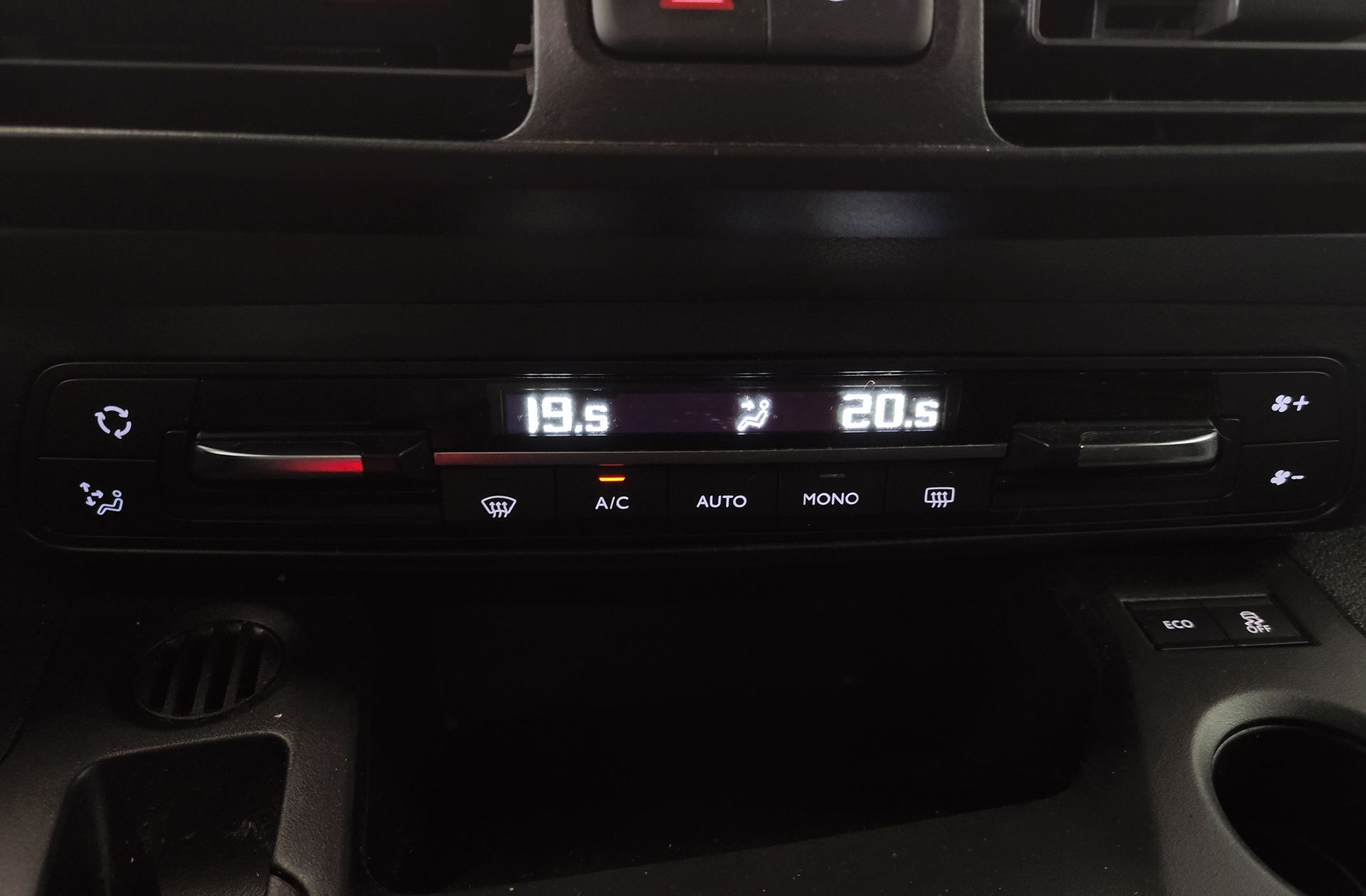 Peugeot Rifter BlueHDi 130 Active Long EAT8 - foto 31