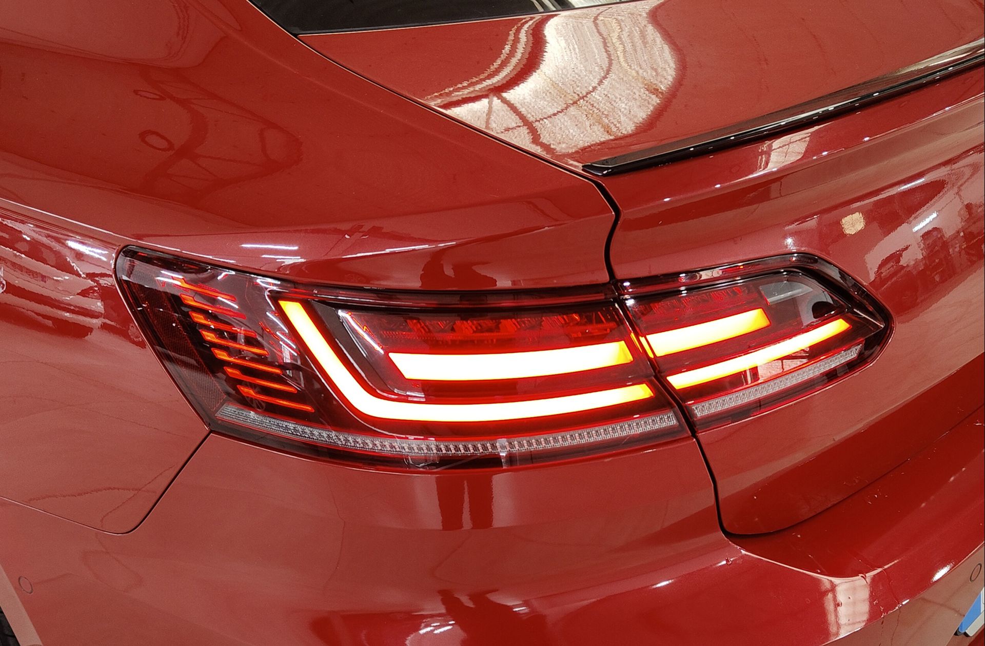 Volkswagen Arteon R-Line 2.0 TDI 4Motion DSG - foto 18