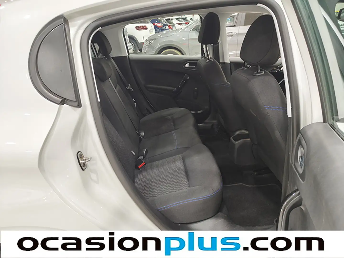 Foto Peugeot 208 Peugeot 208 PureTech 110 Signature (110 CV)