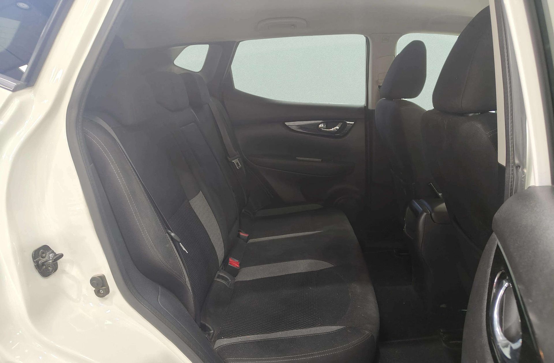 Nissan Qashqai dCi 115 Acenta - foto 14
