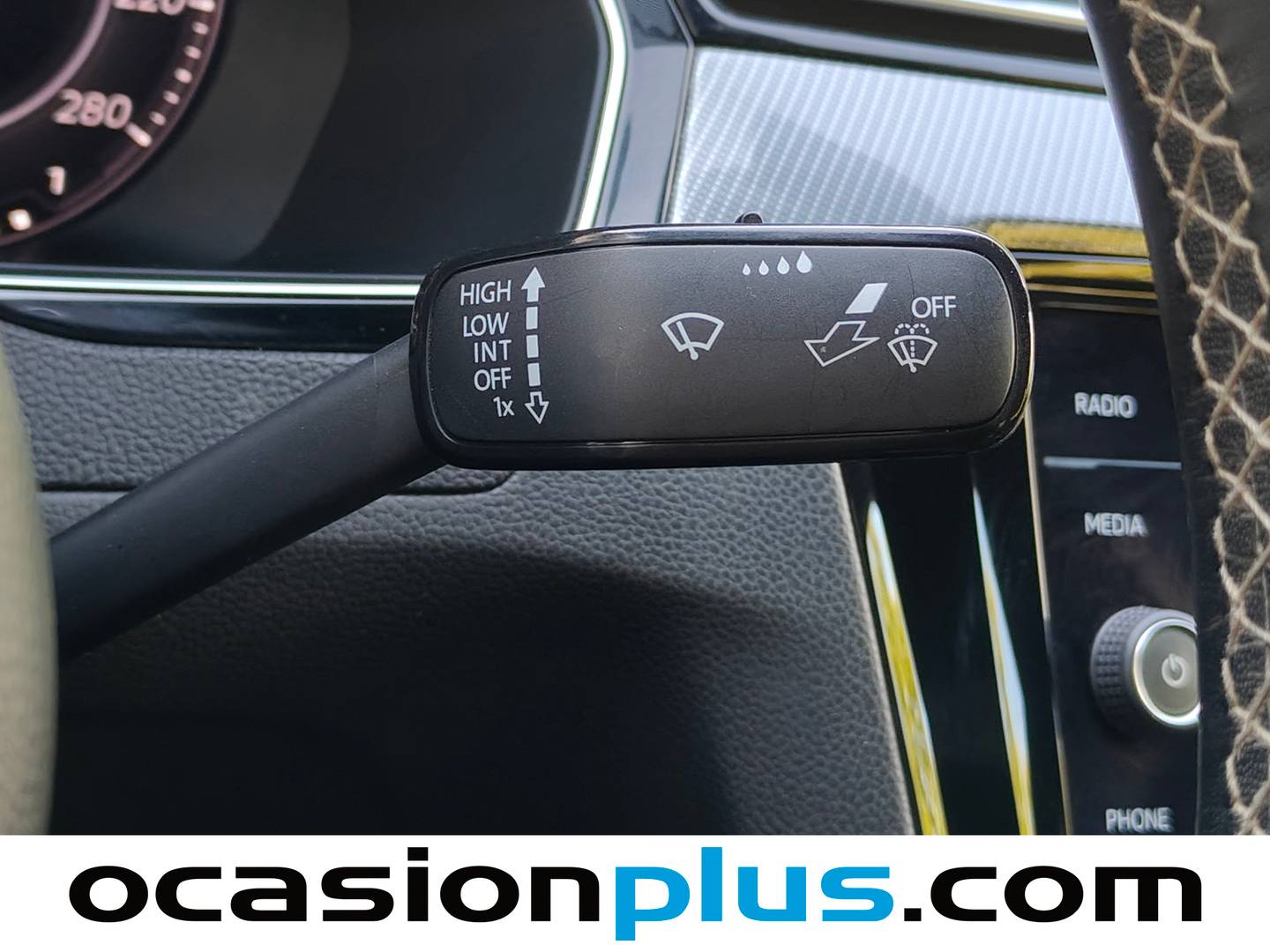 Volkswagen Arteon Volkswagen Arteon R-Line 2.0 TDI (150 CV) DSG 150cv