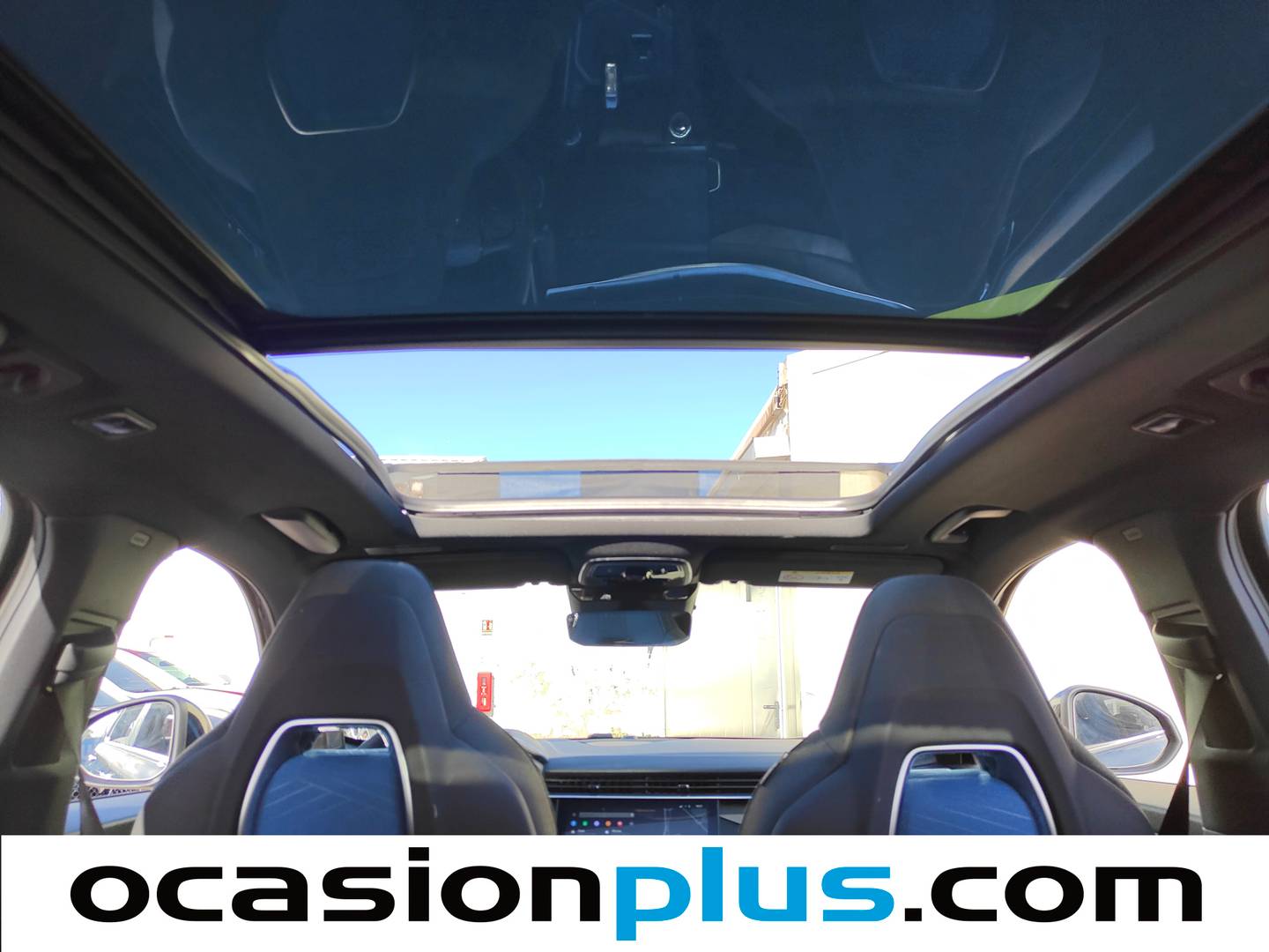 Extras y acabados del Lynk & Co 01 Lynk & Co 01 1.5 PHEV (261 CV)