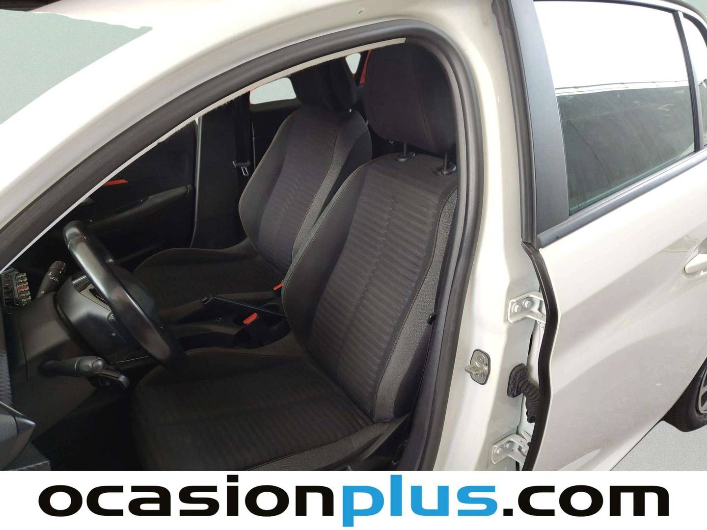 Foto asientos delanteros Peugeot 208 Peugeot 208 PureTech 100 Active Pack (100 CV)