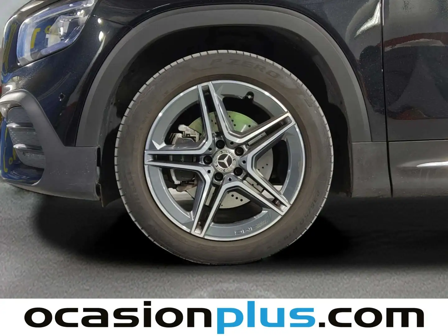 Foto Mercedes GLB Mercedes-Benz GLB 200 d (150 CV) Pack AMG