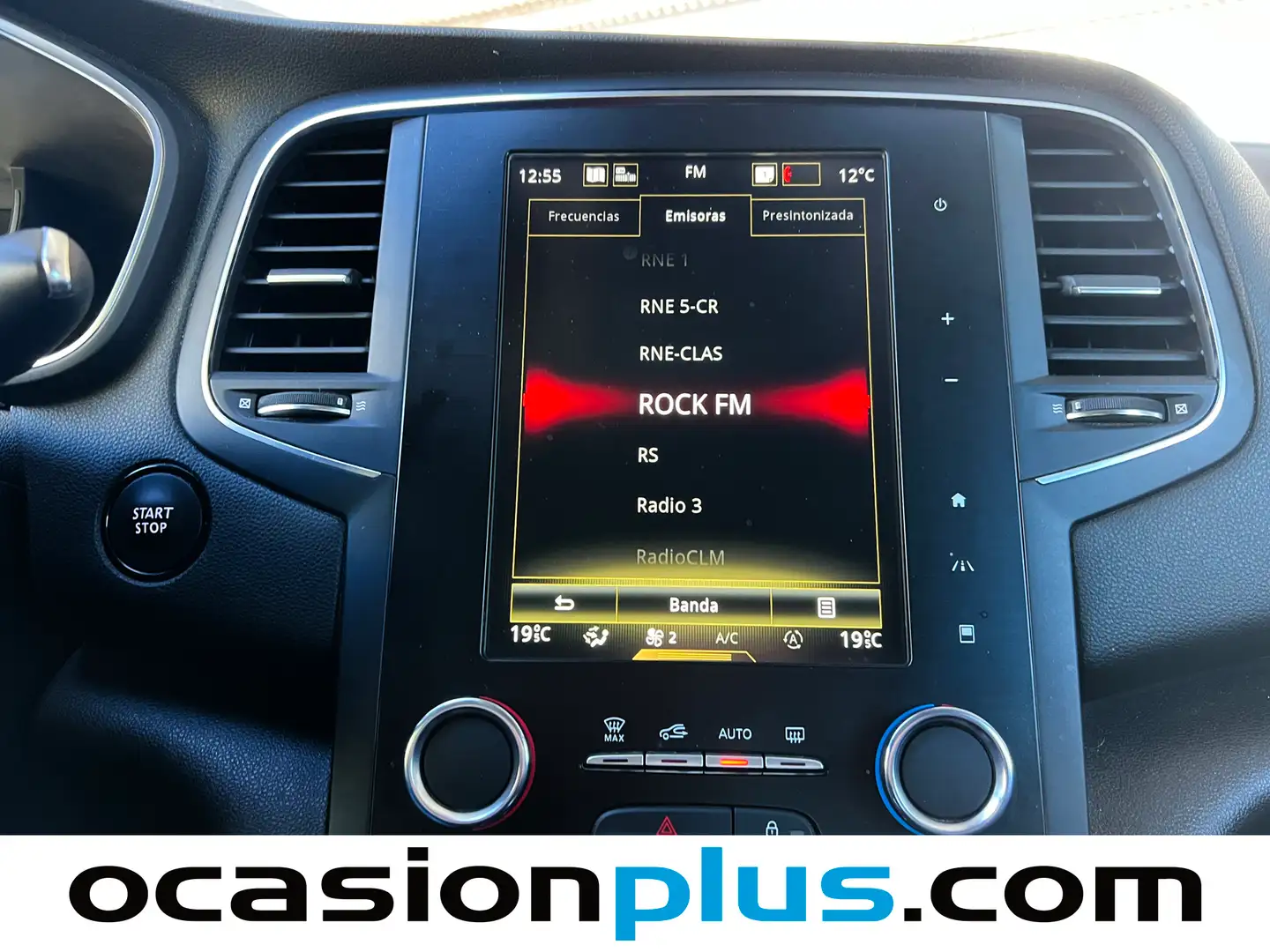 Foto Renault Mégane Renault Megane Sport Tourer Zen TCe (140 CV) GPF