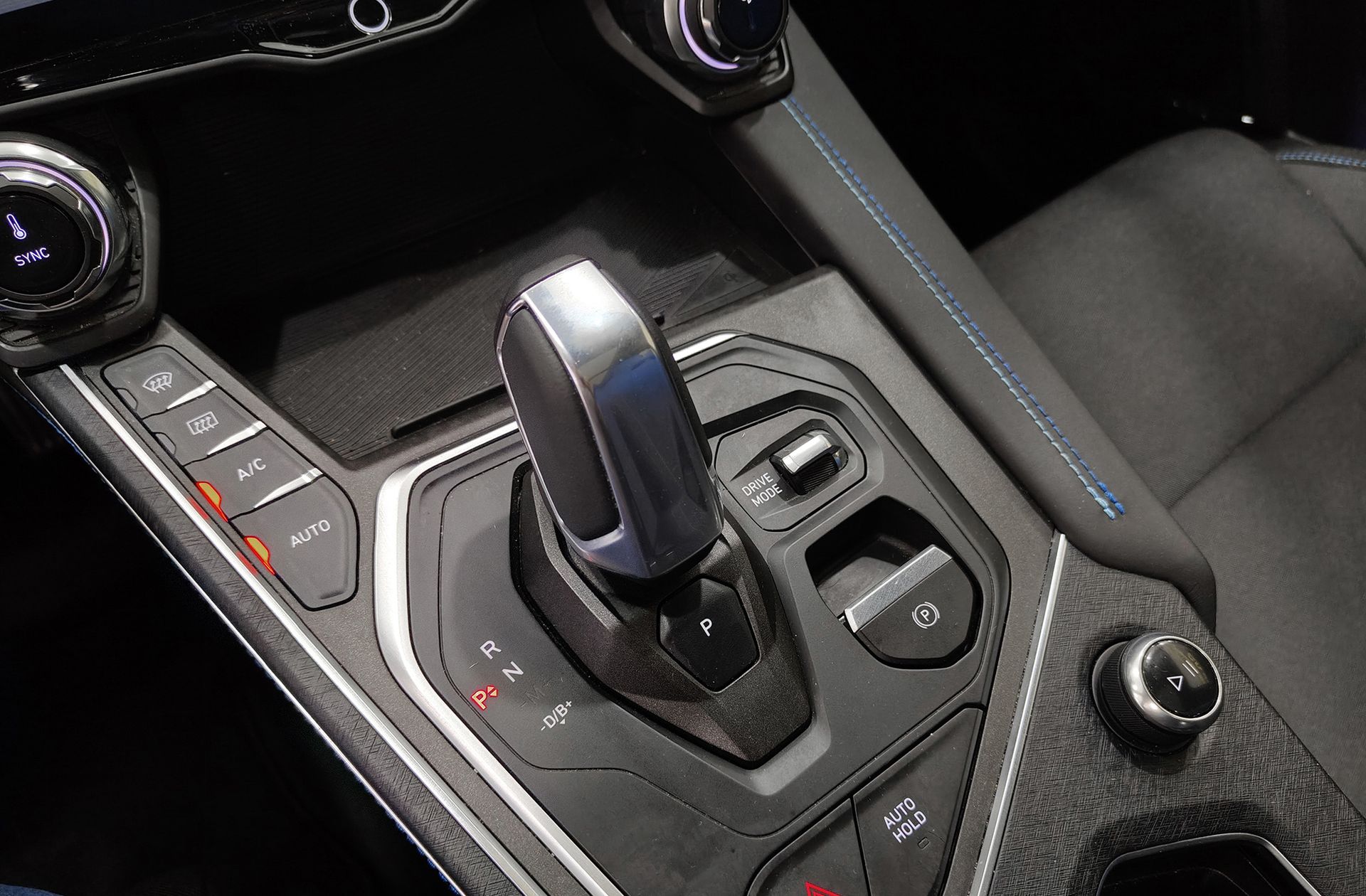 Lynk & Co 01 1.5 PHEV - foto 5