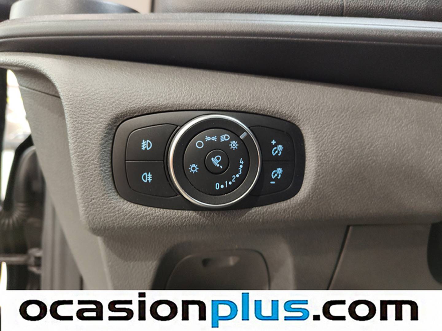 Ford Transit Custom Ford Transit Custom Kombi 2.0 TDCI 320 L1 Trend (130 CV) 9 Plazas de segunda mano