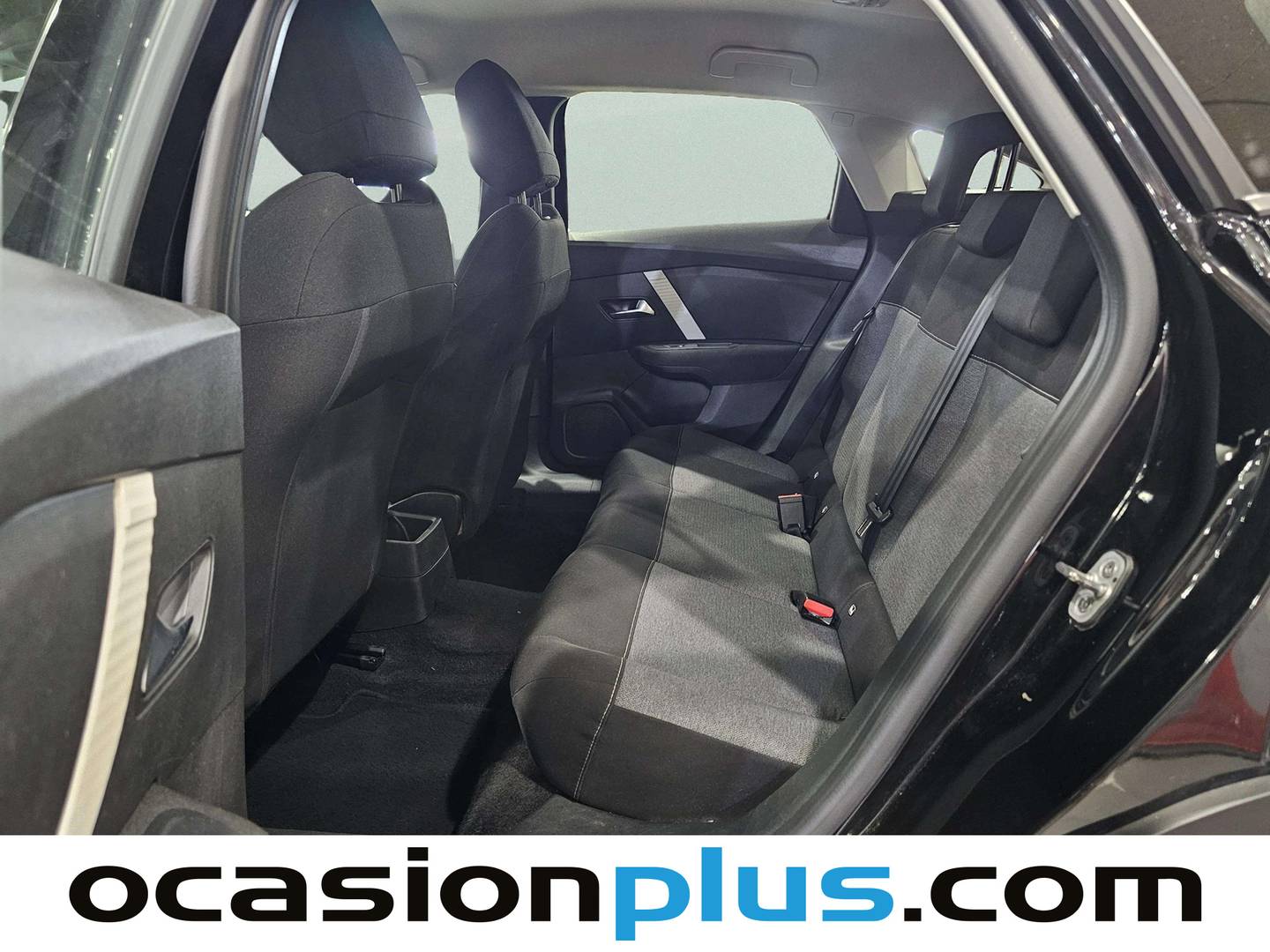 Foto asientos traseros Citroën C4 Citroën C4 BlueHDi 110 S&S Live Pack (110 CV)