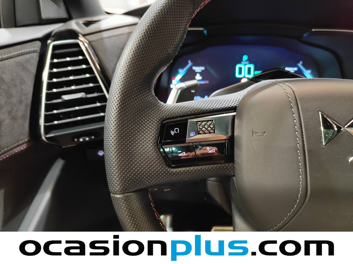 DS DS 7 Crossback DS DS7 Crossback E-Tense 300 Performance Line+ 4WD Auto (300 CV) al mejor precio