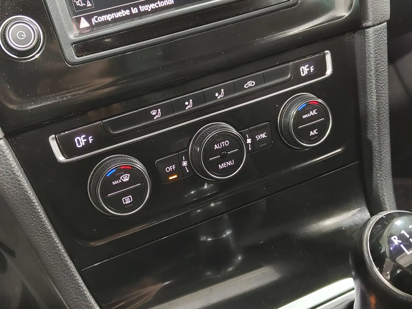 Foto Volkswagen Golf Volkswagen Golf Sport 2.0 TDI CR BMT (150 CV)